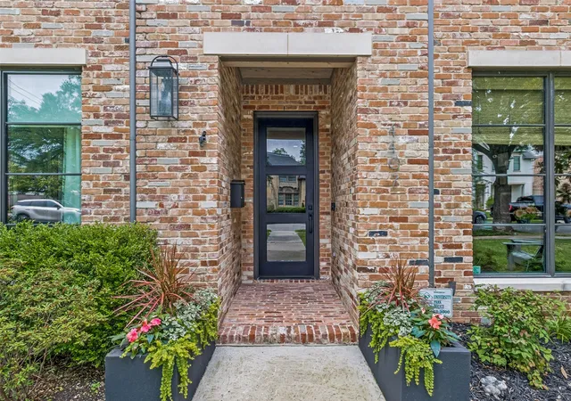 Homes for sale in University Park, TX | 4407 Emerson Ave, University Park, TX 75205 | MLS# 21247264