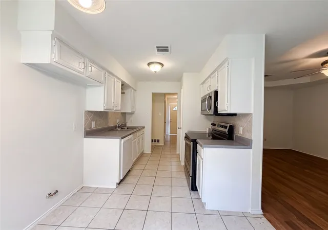 Homes for sale in Arlington, TX | 6505 Big Springs Dr, Arlington, TX 76001 | MLS# 21279126