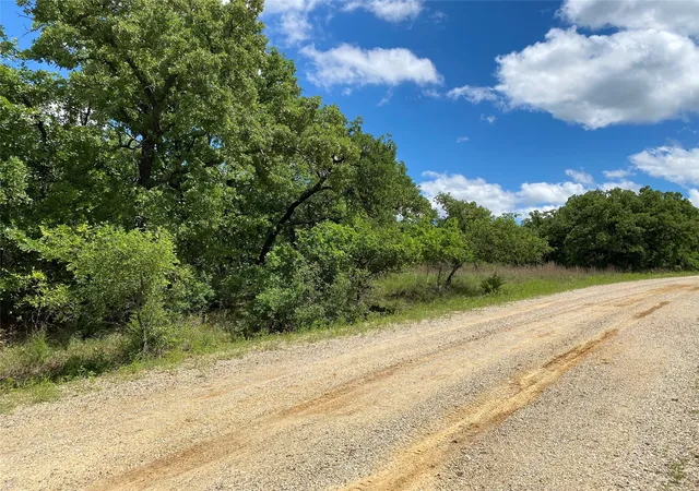 Homes for sale in Nocona, TX | 106 Hondo Dr, Nocona, TX 76255 | MLS# 21279319