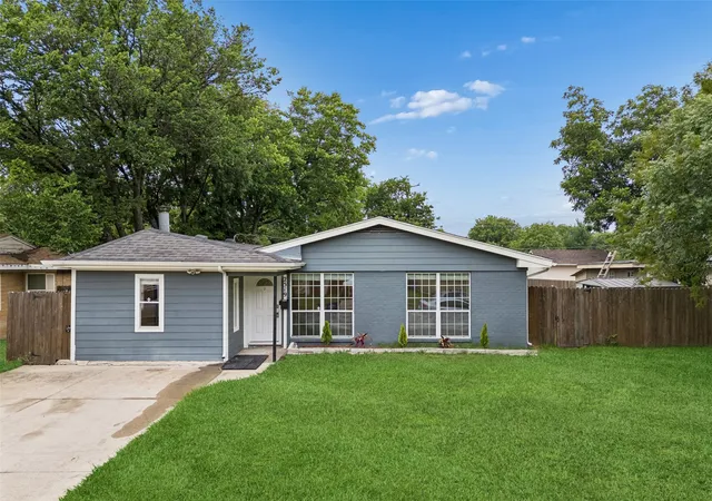 Homes for sale in Dallas, TX | 2519 Maverick Ave, Dallas, TX 75228 | MLS# 21276133