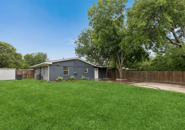 Homes for sale in Dallas, TX | 2519 Maverick Ave, Dallas, TX 75228 | MLS# 21276133