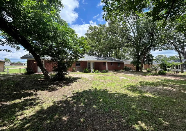 Homes for sale in Sulphur Springs, TX | 632 Lee St, Sulphur Springs, TX 75482 | MLS# 21278899