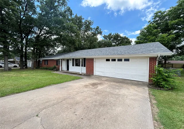Homes for sale in Sulphur Springs, TX | 632 Lee St, Sulphur Springs, TX 75482 | MLS# 21278899