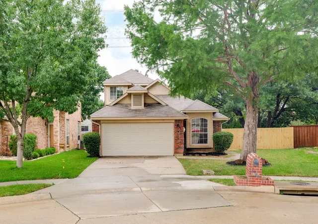 Photo 1 of Sale Pending at 2080 Montclair Ln, Lewisville, TX 75067 | MLS# 21279171 | Listing updated on 2026-07-07