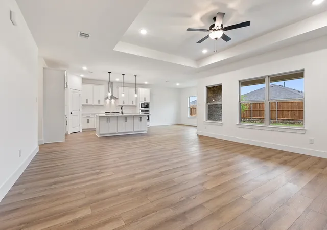 Photo 4 of Single family home for sale at 217 Saddletree Dr, Nevada, TX 75173 | MLS# 21279393 | Listing updated on 2026-07-09