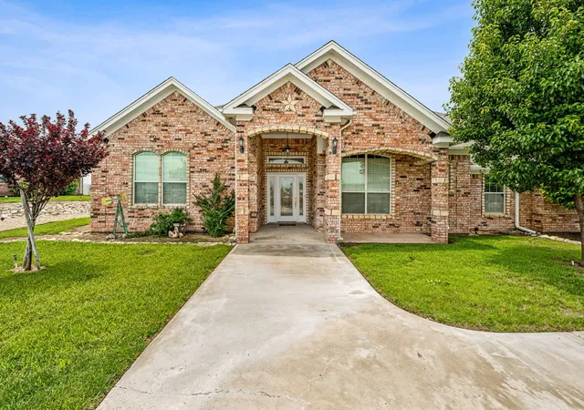 Photo 1 of Single family home for sale at 651 Comanche Lake Rd, Comanche, TX 76442 | MLS# 21276772 | Listing updated on 2026-09-18