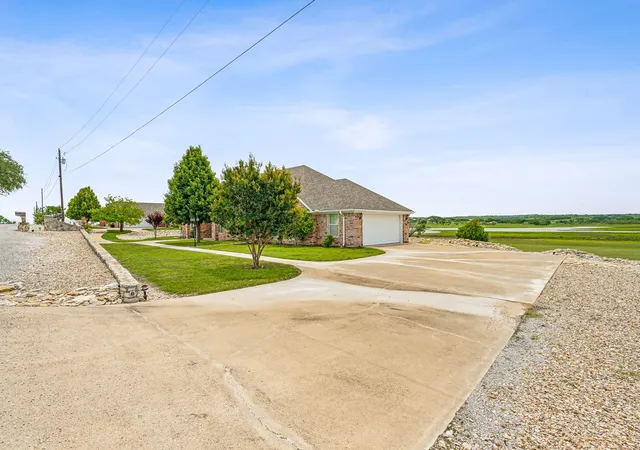 Photo 3 of Single family home for sale at 651 Comanche Lake Rd, Comanche, TX 76442 | MLS# 21276772 | Listing updated on 2026-09-18