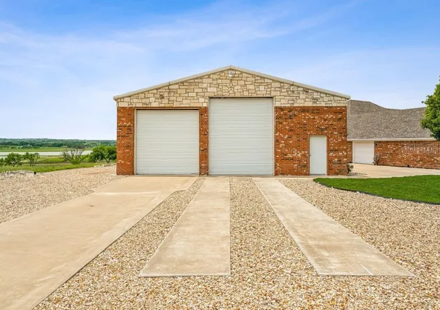 Photo 3 of Single family home for sale at 641 Comanche Lake Rd, Comanche, TX 76442 | MLS# 21276686 | Listing updated on 2026-09-18