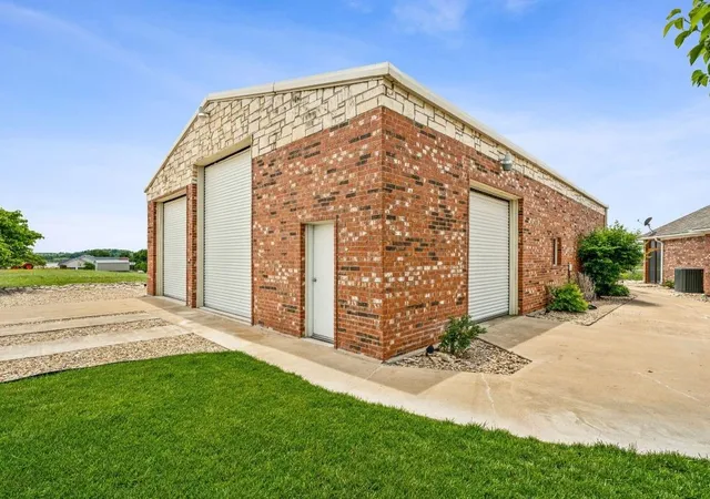Photo 4 of Single family home for sale at 641 Comanche Lake Rd, Comanche, TX 76442 | MLS# 21276686 | Listing updated on 2026-09-18