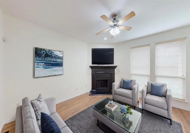 Photo 4 of Sale Pending at 15817 Carlton Oaks Dr, Fort Worth, TX 76177 | MLS# 21279265 | Listing updated on 2026-08-31