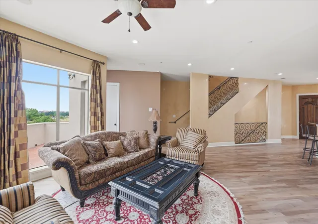 5th image of 410 Mills St, Fort Worth, TX 76102 | MLS# 21278720