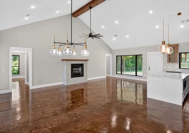 Photo 3 of Single family home for sale at 5040 Fm 195, Paris, TX 75462 | MLS# 21274379 | Listing updated on 2026-07-07