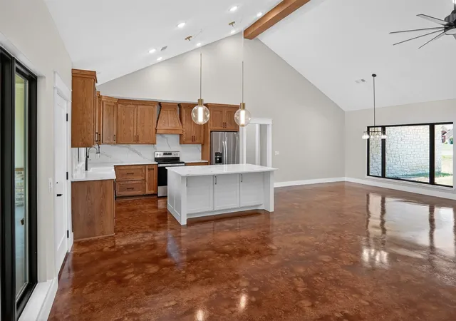 Photo 4 of Single family home for sale at 5040 Fm 195, Paris, TX 75462 | MLS# 21274379 | Listing updated on 2026-07-07