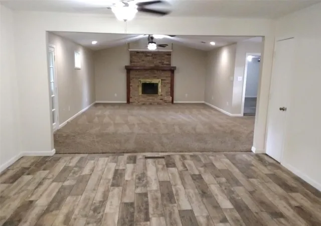 Photo 3 of Single family home for sale at 423 Columbia Cir, Irving, TX 75062 | MLS# 21274512 | Listing updated on 2026-09-25