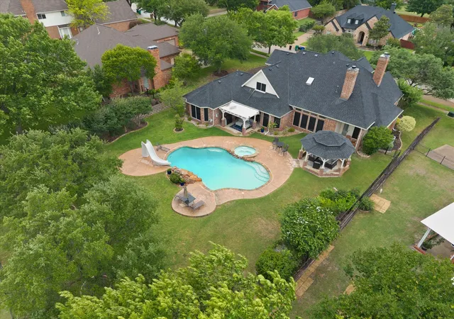 Photo 1 of Single family home for sale at 621 Liechty Ct, Rockwall, TX 75032 | MLS# 21278324 | Listing updated on 2026-08-25