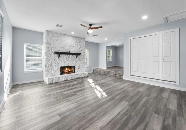 Photo 3 of Single family home for sale at 1425 Oakhill Dr, Plano, TX 75075 | MLS# 21279623 | Listing updated on 2026-08-23