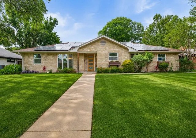 Photo 1 of Single family home for sale at 10349 Carry Back Cir, Dallas, TX 75229 | MLS# 21279274 | Listing updated on 2026-08-26