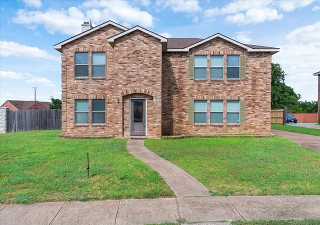 Homes for sale in Cedar Hill, TX | 1298 Longleaf Dr, Cedar Hill, TX 75104 | MLS# 21279629