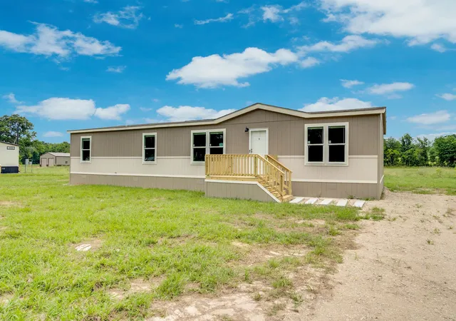 Photo 3 of Manufactured home for sale at 14852 Hyde A Way Ln, Mabank, TX 75147 | MLS# 21279624 | Listing updated on 2026-07-19