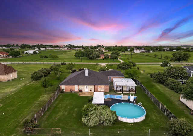 Photo 2 of Single family home for sale at 8424 Marianna Wy, Alvarado, TX 76009 | MLS# 21241901 | Listing updated on 2026-09-22