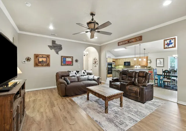 Photo 3 of Single family home for sale at 8424 Marianna Wy, Alvarado, TX 76009 | MLS# 21241901 | Listing updated on 2026-09-22