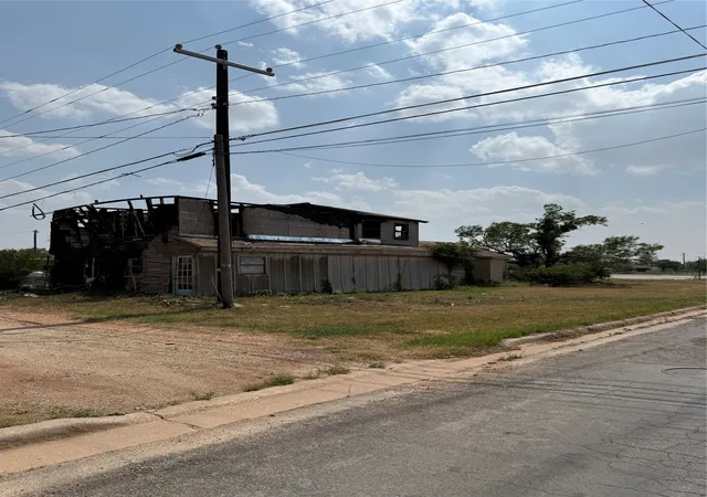 Photo 3 of Single family home for sale at 201 Commercial Ave, Anson, TX 79501 | MLS# 21274680 | Listing updated on 2026-07-28