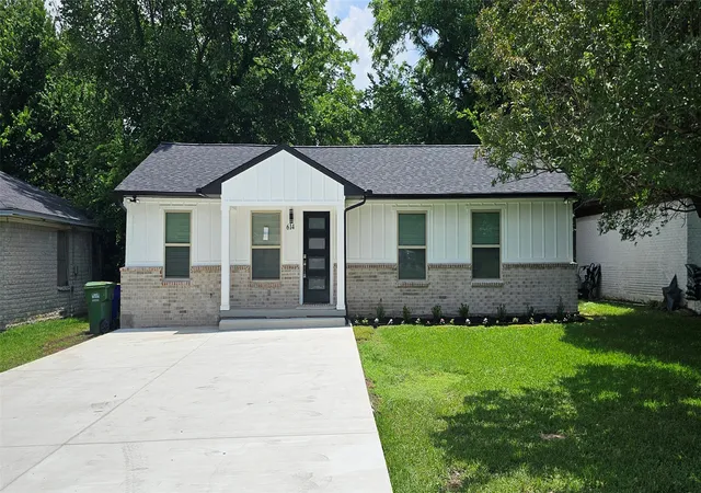 Homes for sale in Seagoville, TX | 614 E Farmers Rd, Seagoville, TX 75159 | MLS# 21279665