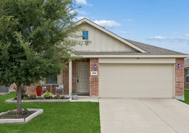 Photo 1 of Single family home for sale at 1806 River Crossing Dr, Anna, TX 75409 | MLS# 21277739 | Listing updated on 2026-09-21