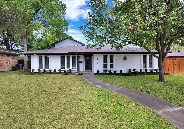 Homes for sale in Plano, TX | 1316 Edgefield Dr, Plano, TX 75075 | MLS# 21274898