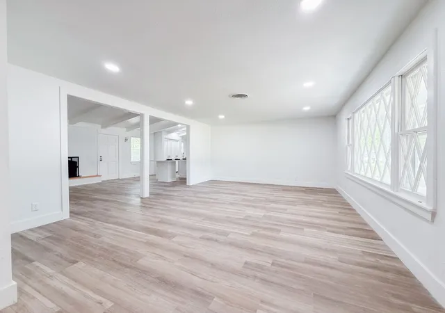 Photo 3 of Single family home for sale at 5808 Wales Ave, Fort Worth, TX 76133 | MLS# 21279700 | Listing updated on 2026-07-15