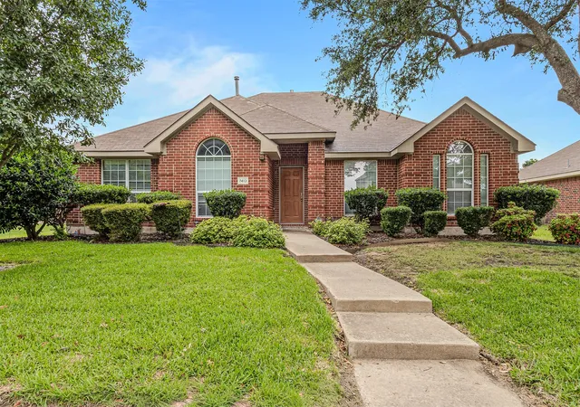 Photo 1 of Single family home for sale at 7413 Providence Dr, Rowlett, TX 75089 | MLS# 21277706 | Listing updated on 2026-08-19
