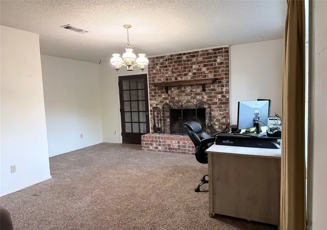 Photo 2 of Single family home for sale at 404 Montgomery St, Pittsburg, TX 75686 | MLS# 21277300 | Listing updated on 2026-07-26