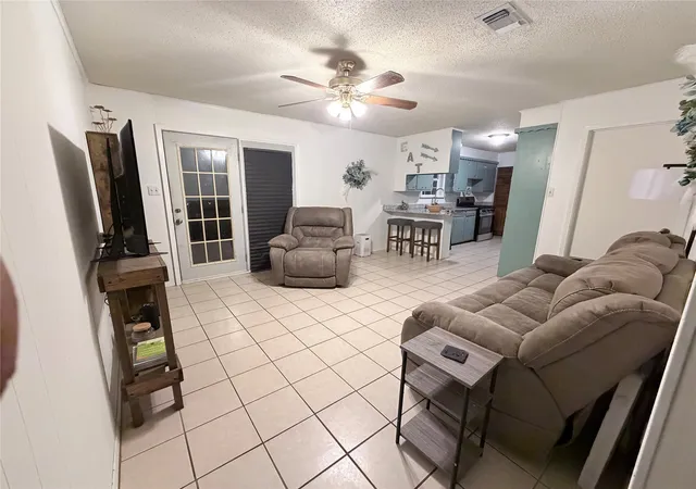 Homes for sale in Pittsburg, TX | 404 Montgomery St, Pittsburg, TX 75686 | MLS# 21277300