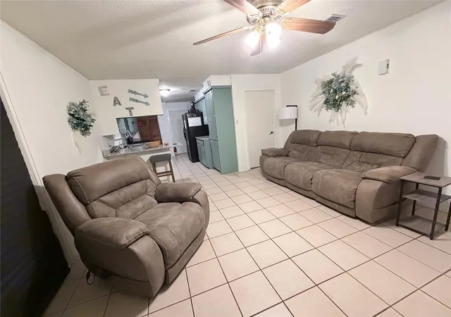 Homes for sale in Pittsburg, TX | 404 Montgomery St, Pittsburg, TX 75686 | MLS# 21277300