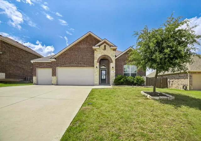 Homes for sale in Oak Point, TX | 552 Winnetka Dr, Oak Point, TX 75068 | MLS# 21279502