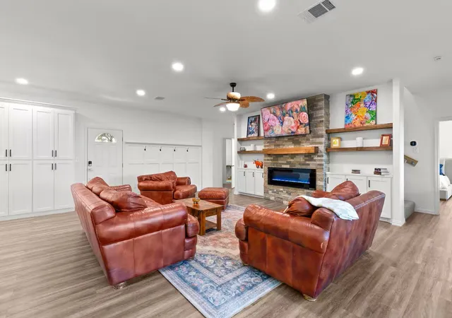 Photo 2 of Single family home for sale at 8214 County Road 607, Brownwood, TX 76801 | MLS# 21279484 | Listing updated on 2026-08-22