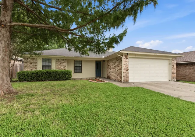 Photo 1 of Sale Pending at 6640 Inwood Dr, Watauga, TX 76148 | MLS# 21279304 | Listing updated on 2026-07-22
