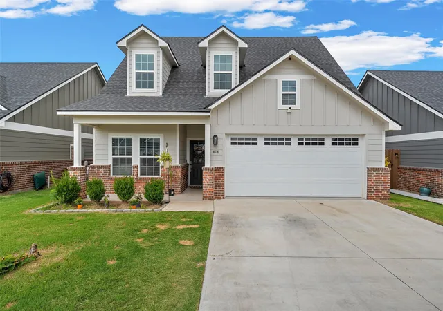 Photo 1 of Sale Pending at 418 Travis Dr, Mc Gregor, TX 76657 | MLS# 21271405 | Listing updated on 2026-07-21