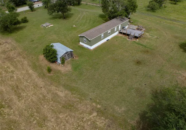 Homes for sale in Chilton, TX | 204 County Road 443, Chilton, TX 76632 | MLS# 21279743