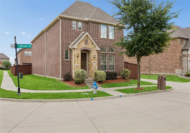 Photo 2 of Single family home for sale at 3709 Cliffstone Wy, Mc Kinney, TX 75070 | MLS# 21273958 | Listing updated on 2026-08-22