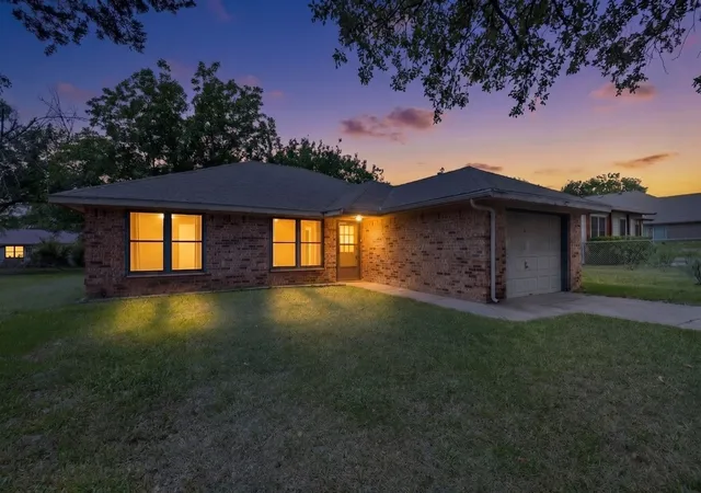 Homes for sale in Terrell, TX | 606 New Hope St, Terrell, TX 75160 | MLS# 21272326