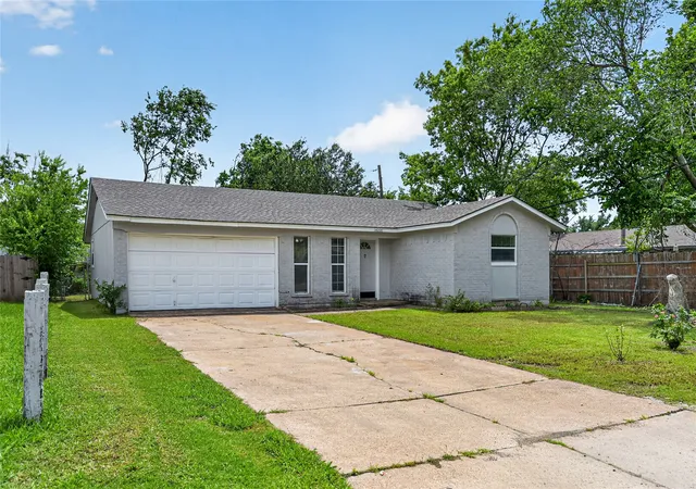 Homes for sale in Balch Springs, TX | 14206 Osage Dr, Balch Springs, TX 75180 | MLS# 21279909