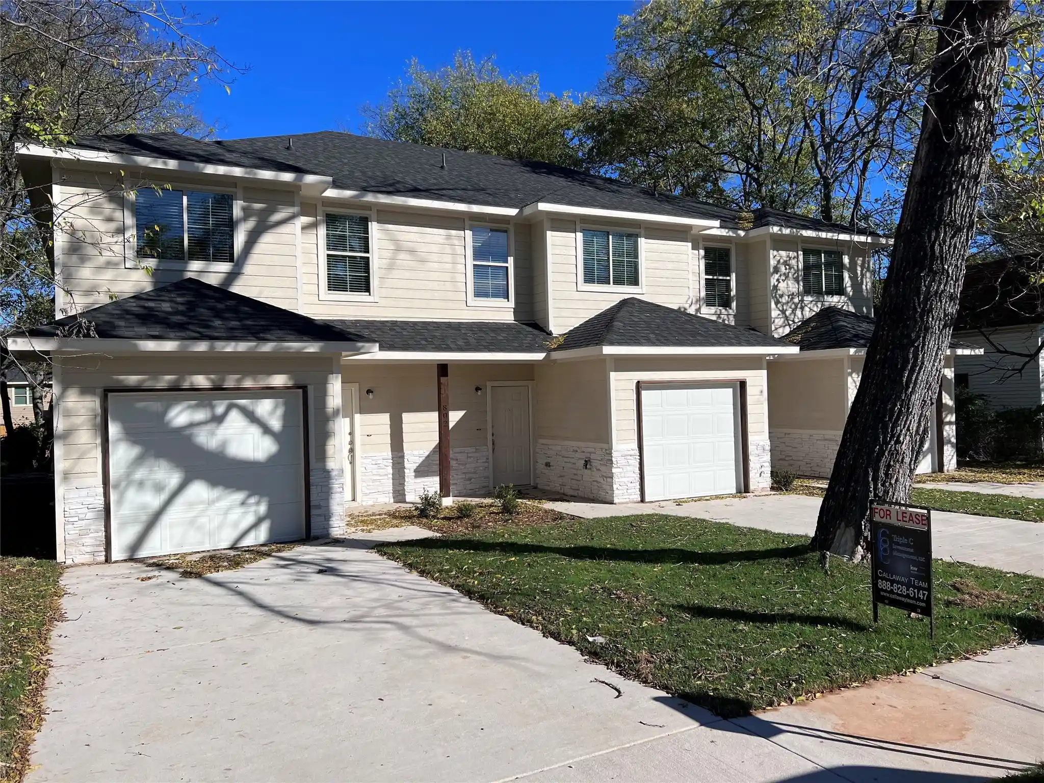 Photo 1 of Multi family home for sale at 802 S 5th St #1,2,3, Bonham, TX 75418 | MLS# 21279934 | Listing updated on 2026-05-23