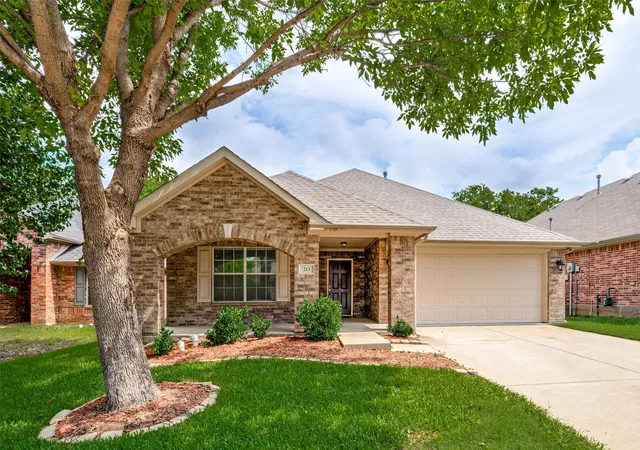 Homes for sale in Little Elm, TX | 213 Bird Creek Dr, Little Elm, TX 75068 | MLS# 21279853