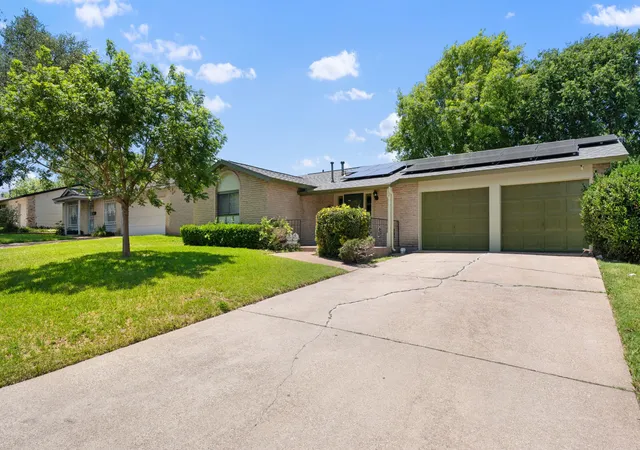 Photo 3 of Sale Pending at 8105 Silverdale Dr, Dallas, TX 75232 | MLS# 21272295 | Listing updated on 2026-08-20