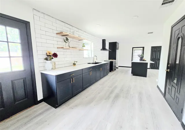 Photo 1 of Single family home for sale at 2953 Bay Oaks Dr, Dallas, TX 75229 | MLS# 21279831 | Listing updated on 2026-07-07