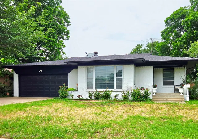 Photo 3 of Single family home for sale at 2953 Bay Oaks Dr, Dallas, TX 75229 | MLS# 21279831 | Listing updated on 2026-07-07