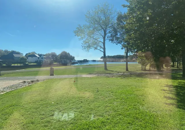 Photo 4 of Single family home for sale at 154 Hilton Head Island Dr, Mabank, TX 75156 | MLS# 21270646 | Listing updated on 2026-08-25