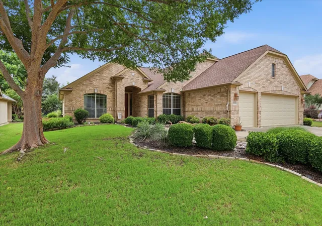 Homes for sale in Denton, TX | 10413 Belvedere Dr, Denton, TX 76207 | MLS# 21275218