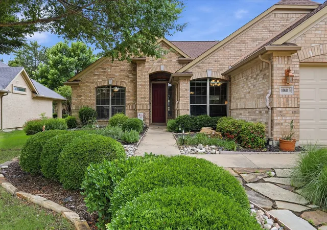 Homes for sale in Denton, TX | 10413 Belvedere Dr, Denton, TX 76207 | MLS# 21275218